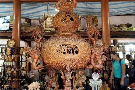 The golden beauty of Kim Bong carpentry in Hoi An